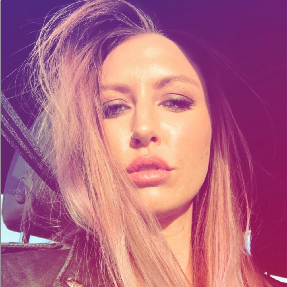 Meet your Posher, Rebecca